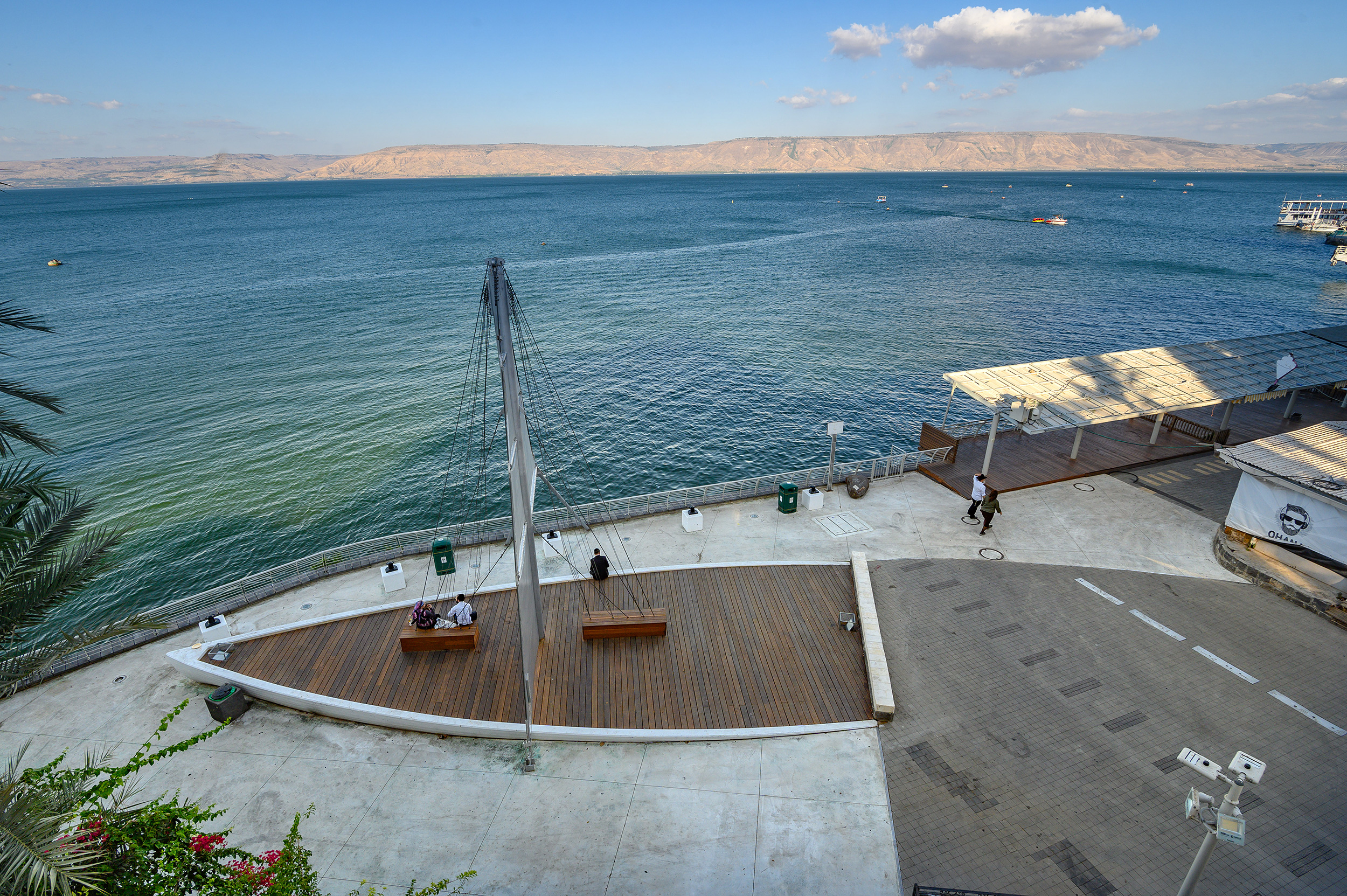 טיילת טבריה: פנינת הבזלת על שפת הכנרת - המדריך המלא 2026